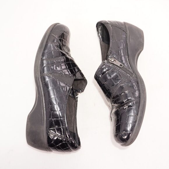 Clarks Black Faux Leather Croc Texture Slip-Ons - Picture 1 of 6